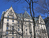 Building faces Building faces